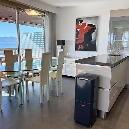 Croisette - 2 Bedrooms - Panoramic Sea View * Cannes